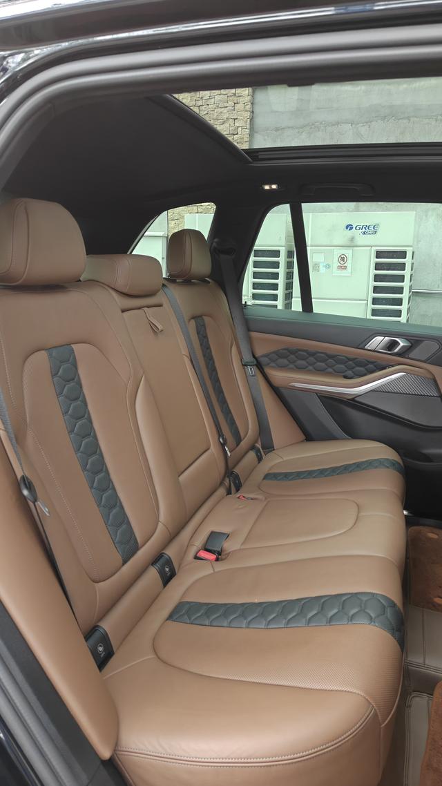 BMW X5 M 2021 #15 BMW X5 M 2021 car image #15