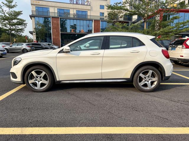 Mercedes-Benz GLA Class (Imported) 2015 #15 Mercedes-Benz GLA Class (Imported) 2015 car image #15