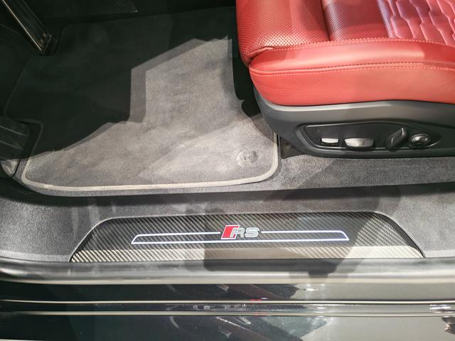 Audi RS e-tron GT 2025 #15 Audi RS e-tron GT 2025 car image #15