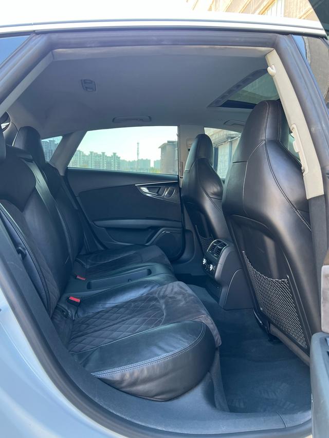 Audi S7 2013 immagine di auto #15