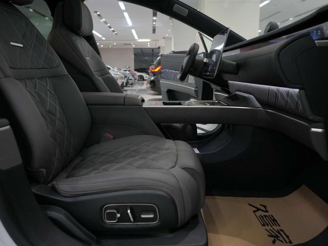 蔚来 蔚来ET9 2025 汽车图片 #15