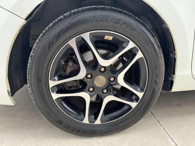 BYD G5 2014 immagine di auto #15