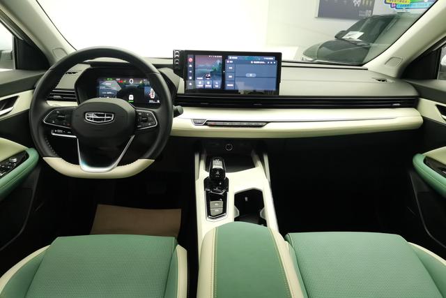 GEELY Emgrand L HiP 2022 #15 GEELY Emgrand L HiP 2022 صورة سيارة #15