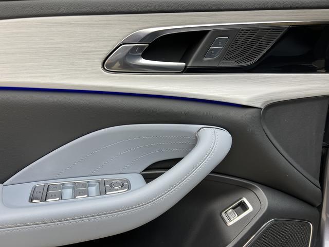 HongQi H5 PHEV 2025 car image #15