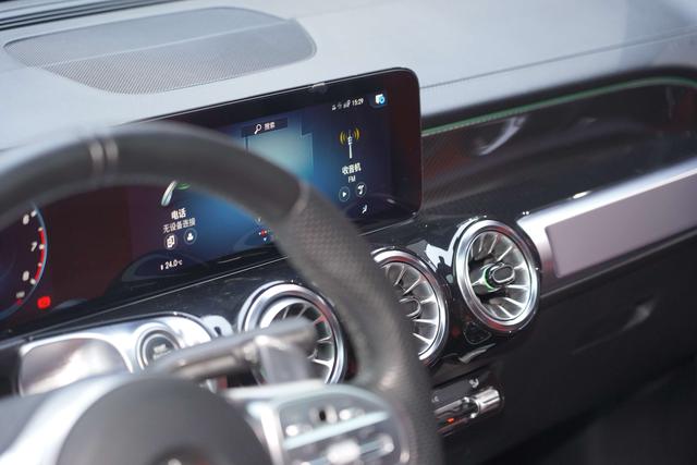 Mercedes-Benz GLB AMG 2022 #15 Mercedes-Benz GLB AMG 2022 car image #15