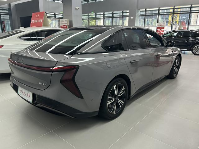 HongQi EH7 2024 car image #15