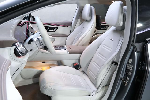 Mercedes-Benz EQS AMG 2023 #15 Mercedes-Benz EQS AMG 2023 car image #15