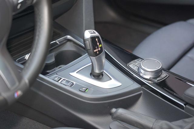 BMW 3 Series GT 2020 car image #15