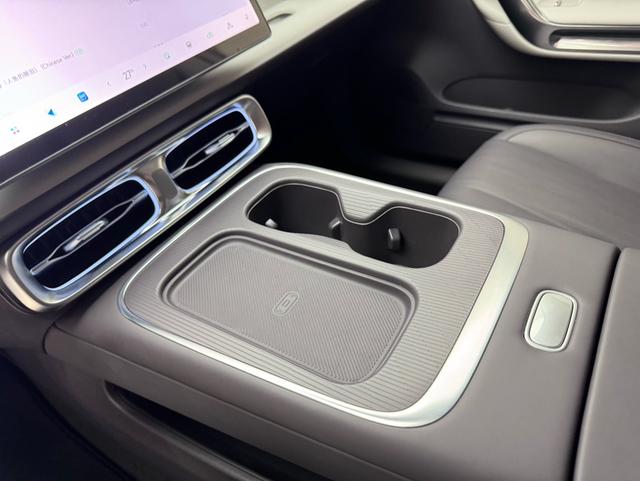 零跑汽车 零跑B01 2025 汽车图片 #15