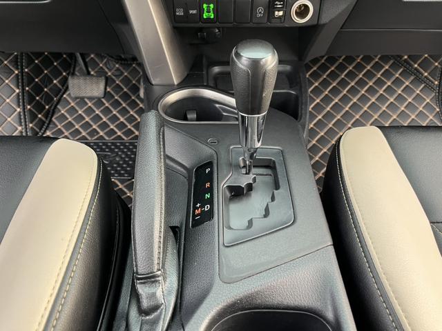 Toyota RAV4 Hybird E+ 2016 car image #15