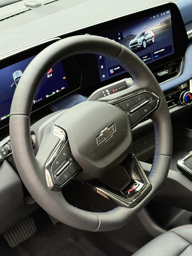 Chevrolet Equinox Plus 2025 #15 Chevrolet Equinox Plus 2025 car image #15