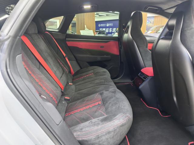 极氪 极氪001 FR 2023 汽车图片 #15