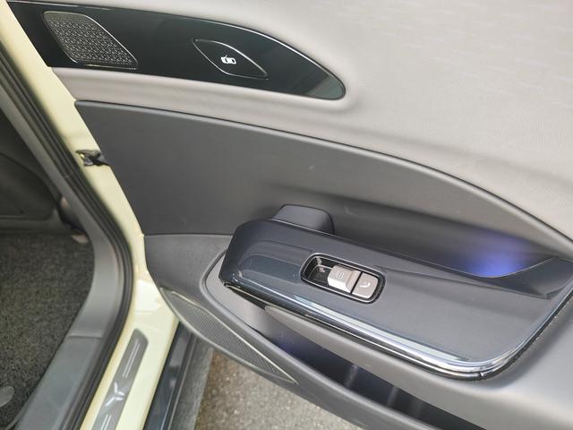 HongQi EH7 2024 car image #15