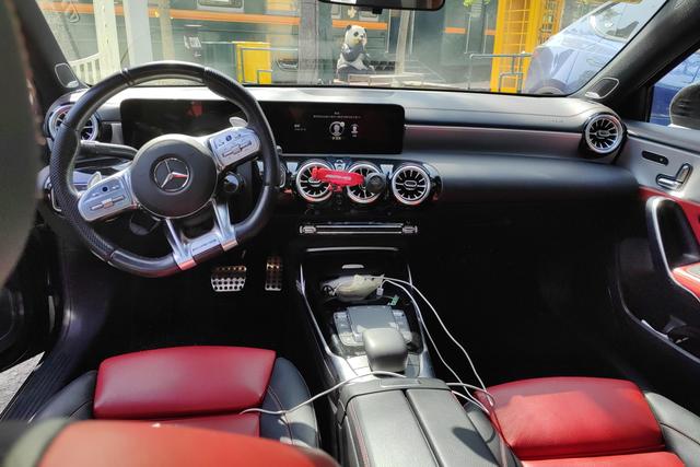 Mercedes-Benz A AMG 2022 image de voiture #15