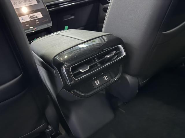 Honda P7 2025 #15 Honda P7 2025 car image #15