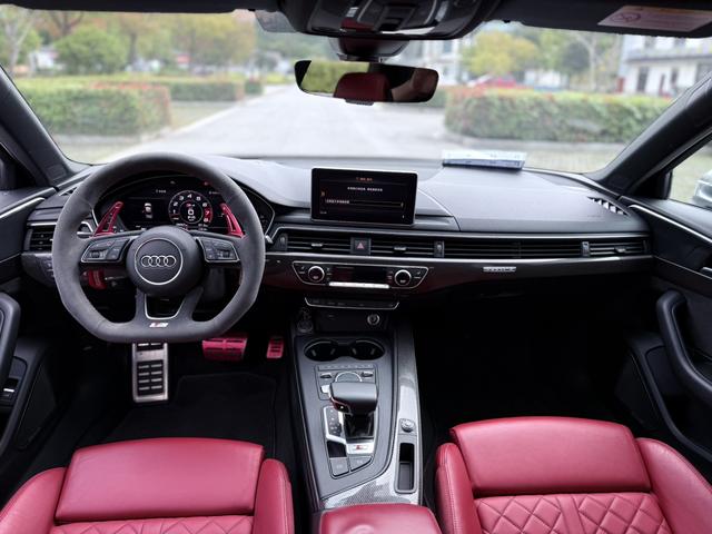 Audi S4 2019 car image #15