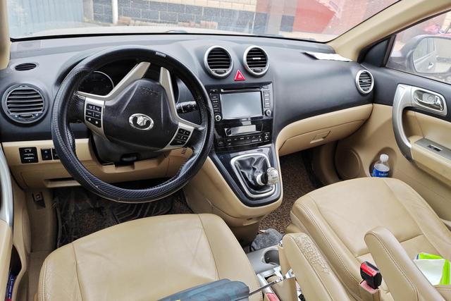 Haval H6 2012 #15 Haval H6 2012 car image #15