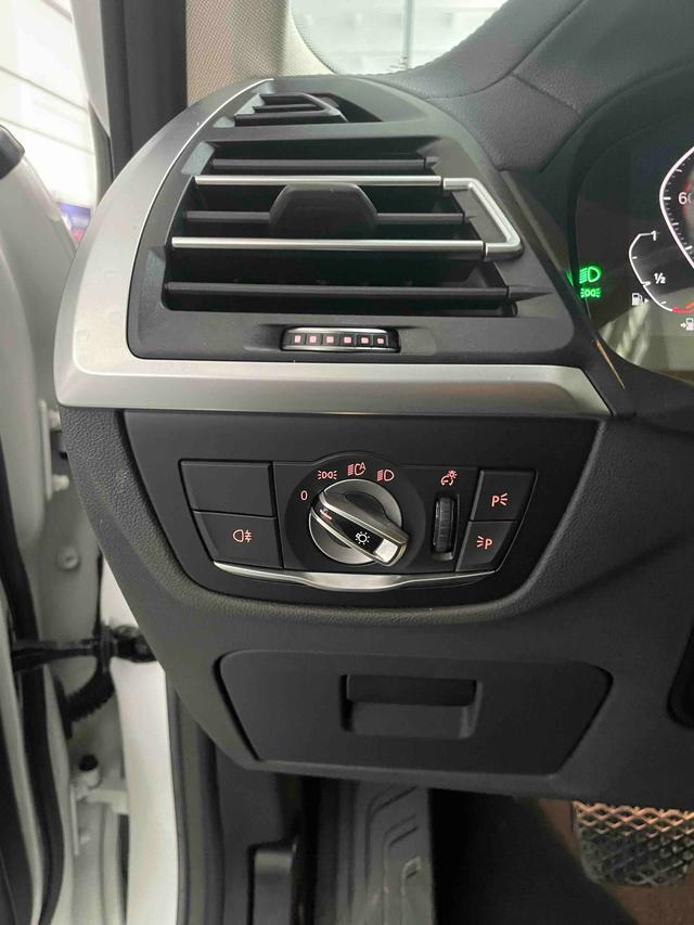 BMW M235L 2021 car image #15