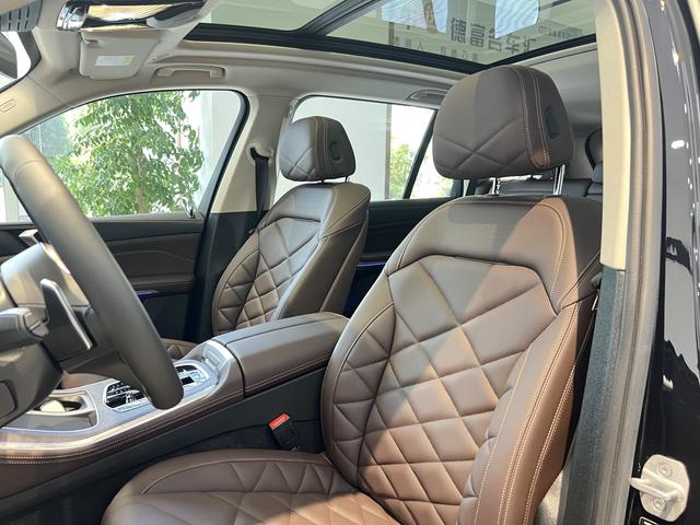 BMW X5 2023 #15 BMW X5 2023 صورة سيارة #15