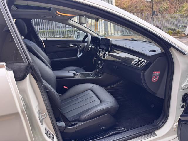 Mercedes-Benz CLS Class 2015 car image #15