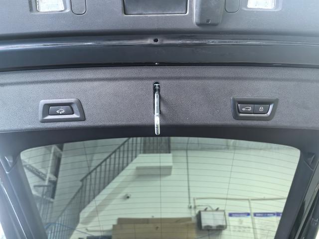 BMW iX M60 2023 car image #15