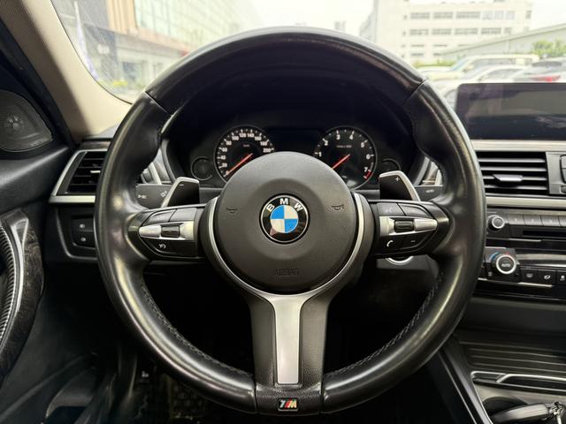 BMW X7 M60i 2018 car image #15