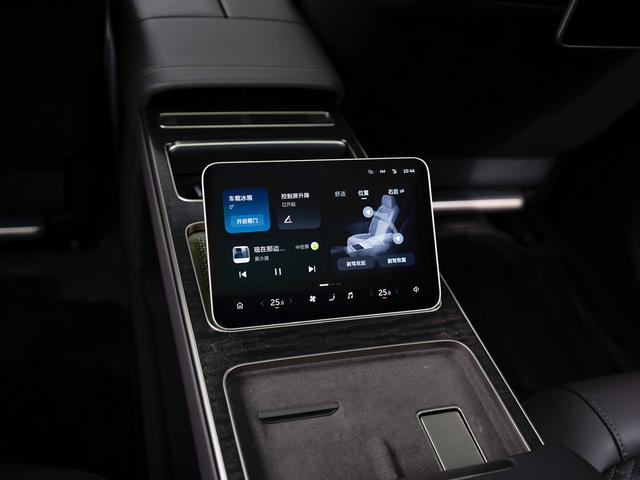 蔚来 蔚来ET9 2025 汽车图片 #15