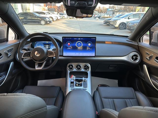 Denza X 2020 car image #15