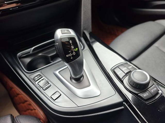 BMW 3 Series GT 2018 #15 BMW 3 Series GT 2018 immagine di auto #15