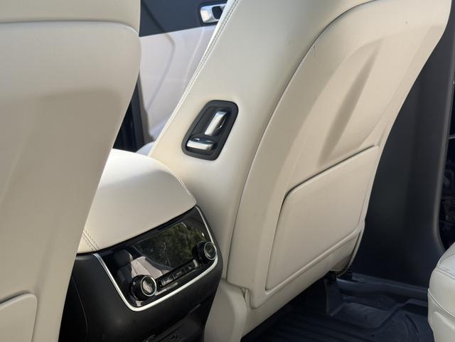 Li One 2020 imagen de coche #15