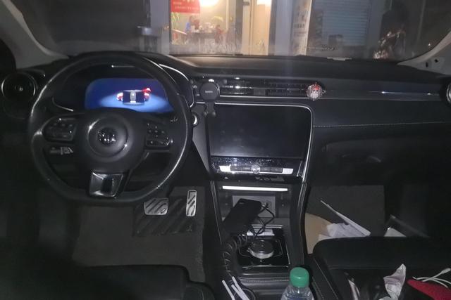 MG 6 New Energy 2018 car image #15