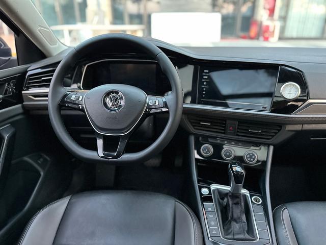 Volkswagen Sagitar 2022 immagine di auto #15