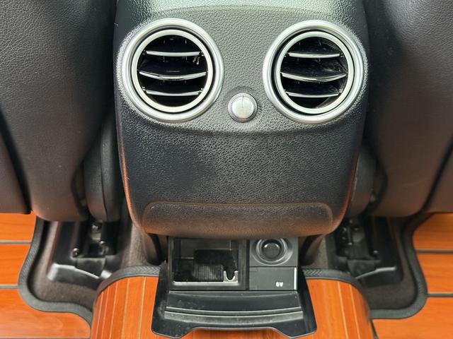 Mercedes-Benz GLC Class 2016 car image #15