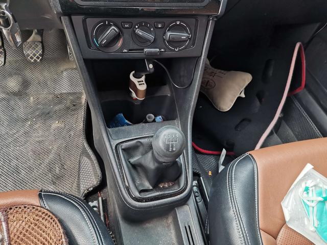 Volkswagen Jetta 2016 immagine di auto #15