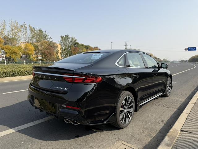 GEELY Preface 2025 car image #15