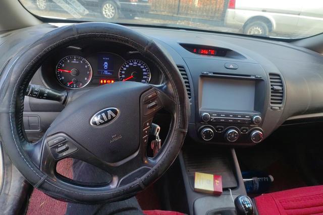 Kia K3 2015 car image #15
