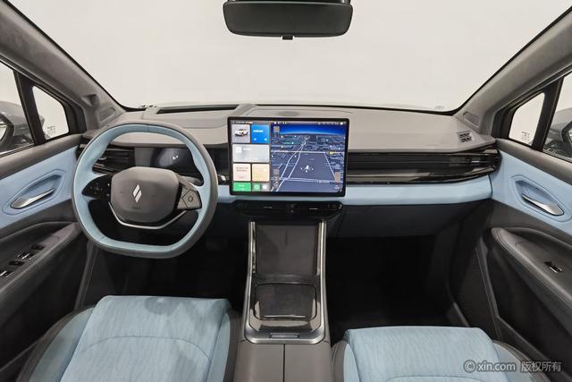 Livan 7 2023 car image #15