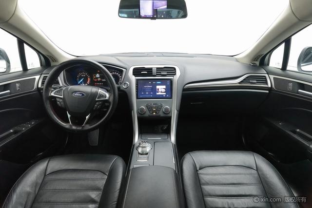 Ford Mondeo 2018 car image #15