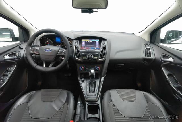Ford Focus 2015 car image #15