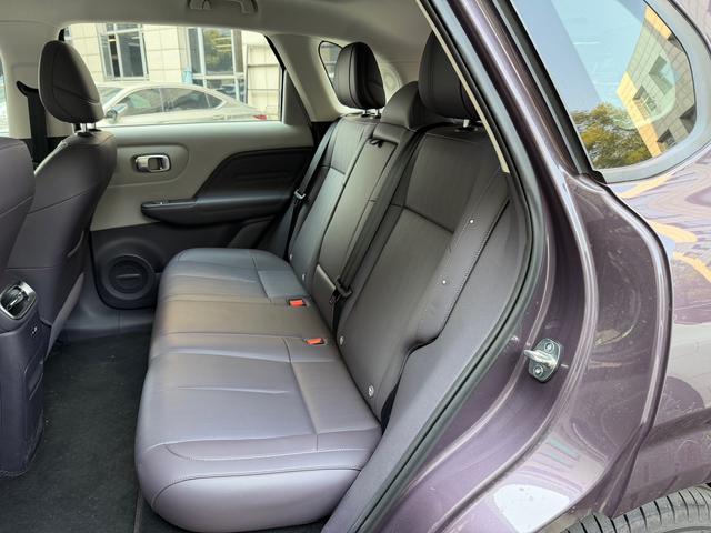 零跑汽车 零跑B10 2025 汽车图片 #15