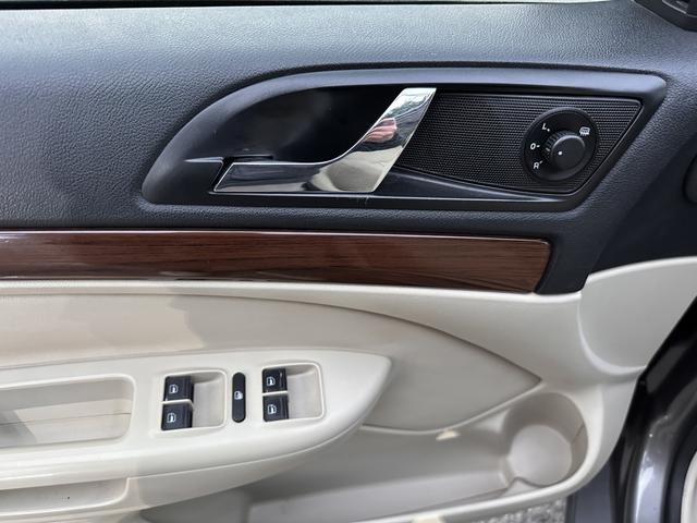 Skoda Octavia 2012 #15 Skoda Octavia 2012 car image #15