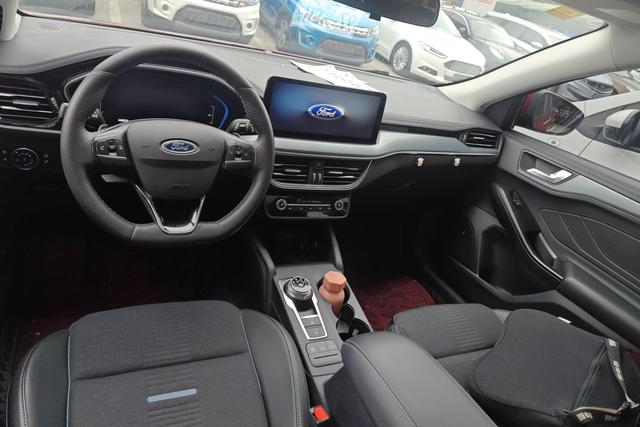 Ford Focus Active 2021 imagen de coche #15