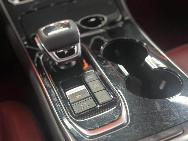 Forthing 2023 imagem de carro #15