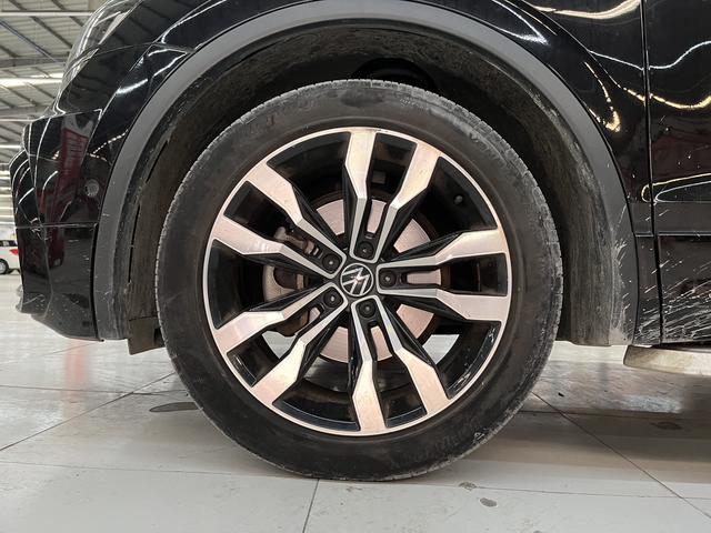 Volkswagen Tiguan L 2020 car image #15