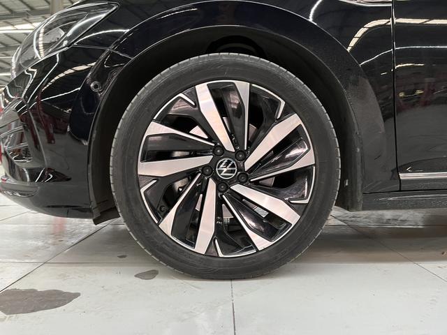 Volkswagen Passat 2021 immagine di auto #15