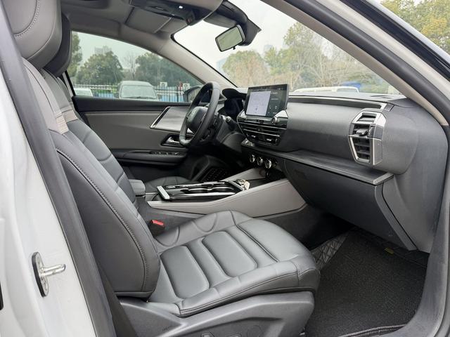 Citroen C5 X 2024 #15 Citroen C5 X 2024 car image #15