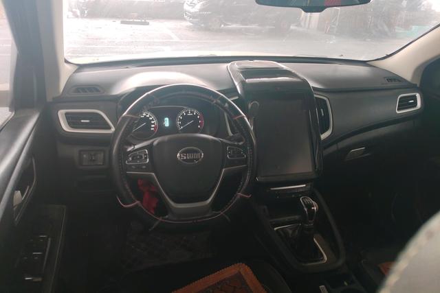 SWM斯威汽车 SWM斯威X7 2017 #15 SWM斯威汽车 SWM斯威X7 2017 汽车图片 #15