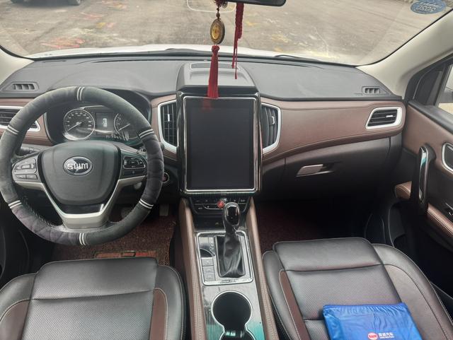 SWM斯威汽车 SWM斯威X7 2018 #15 SWM斯威汽车 SWM斯威X7 2018 汽车图片 #15