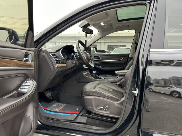 Roewe RX8 2018 image de voiture #15