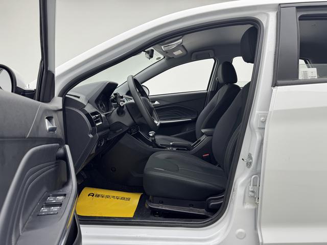 Chery Tiggo 3x 2024 immagine di auto #15